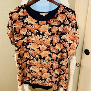 Women’s dressy tee